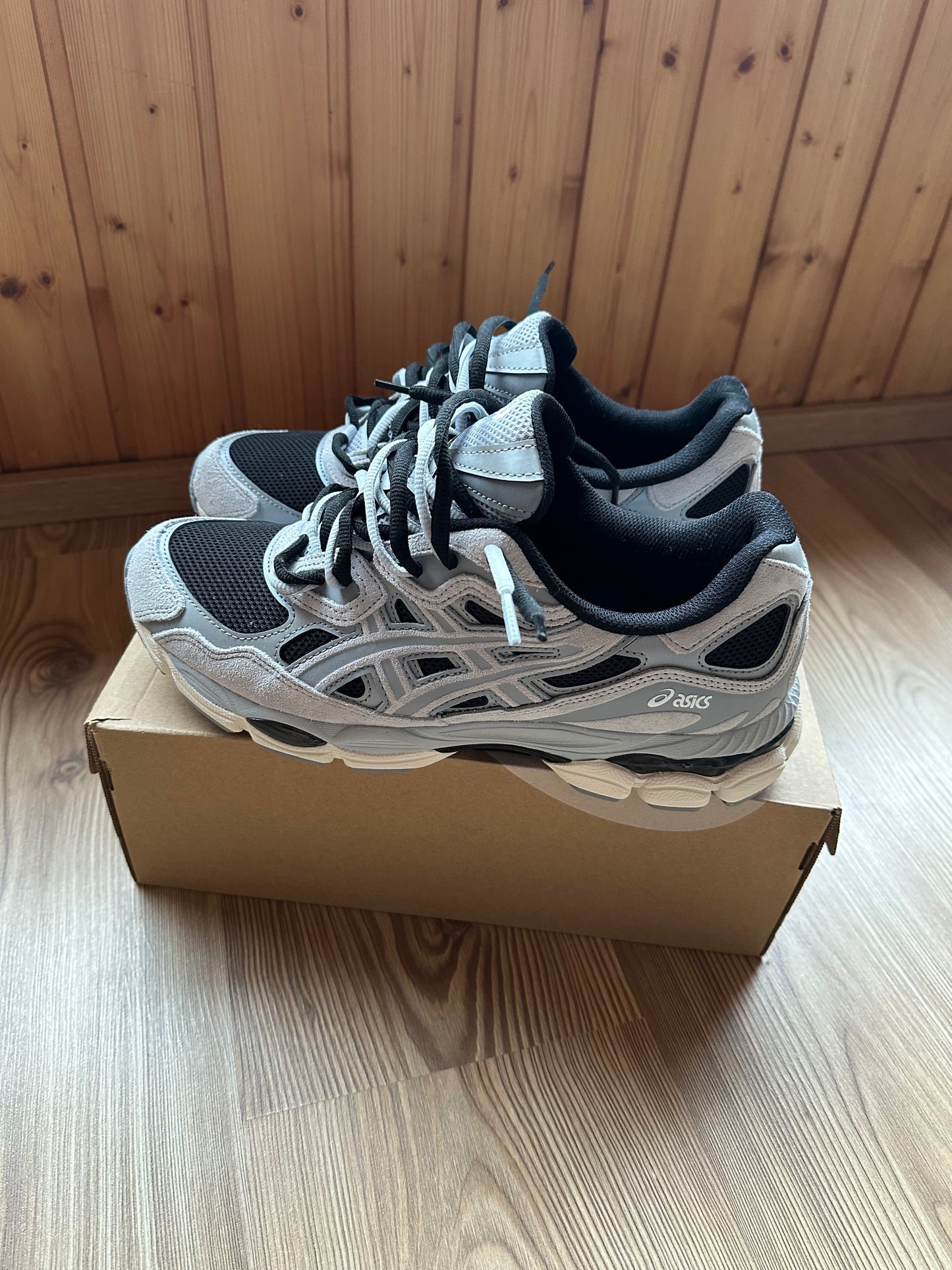 ASICS GEL NYC GREY