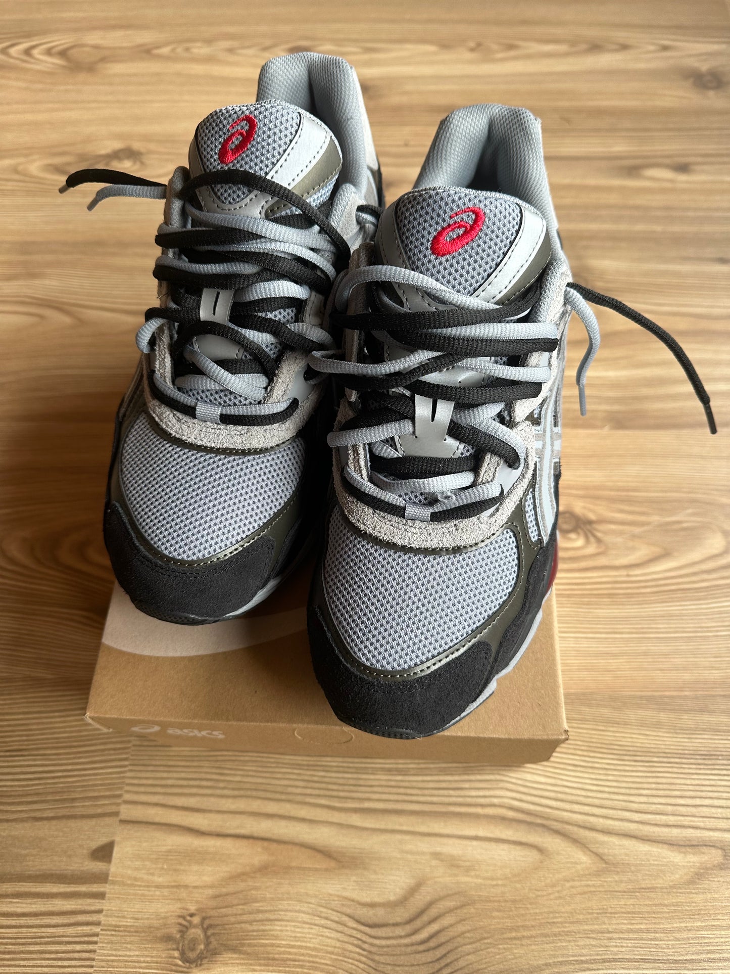 ASICS GEL NYC GRAVEL