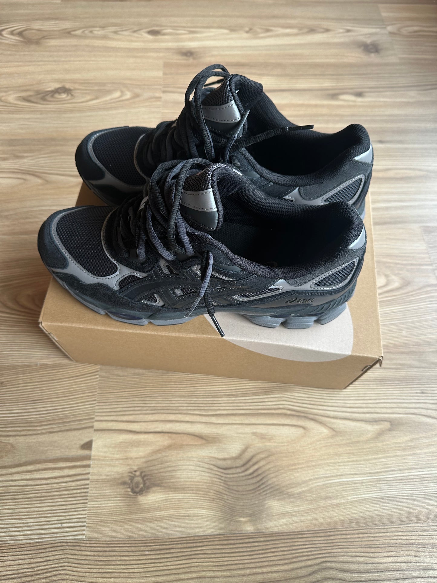 ASICS GEL NYC BLACK
