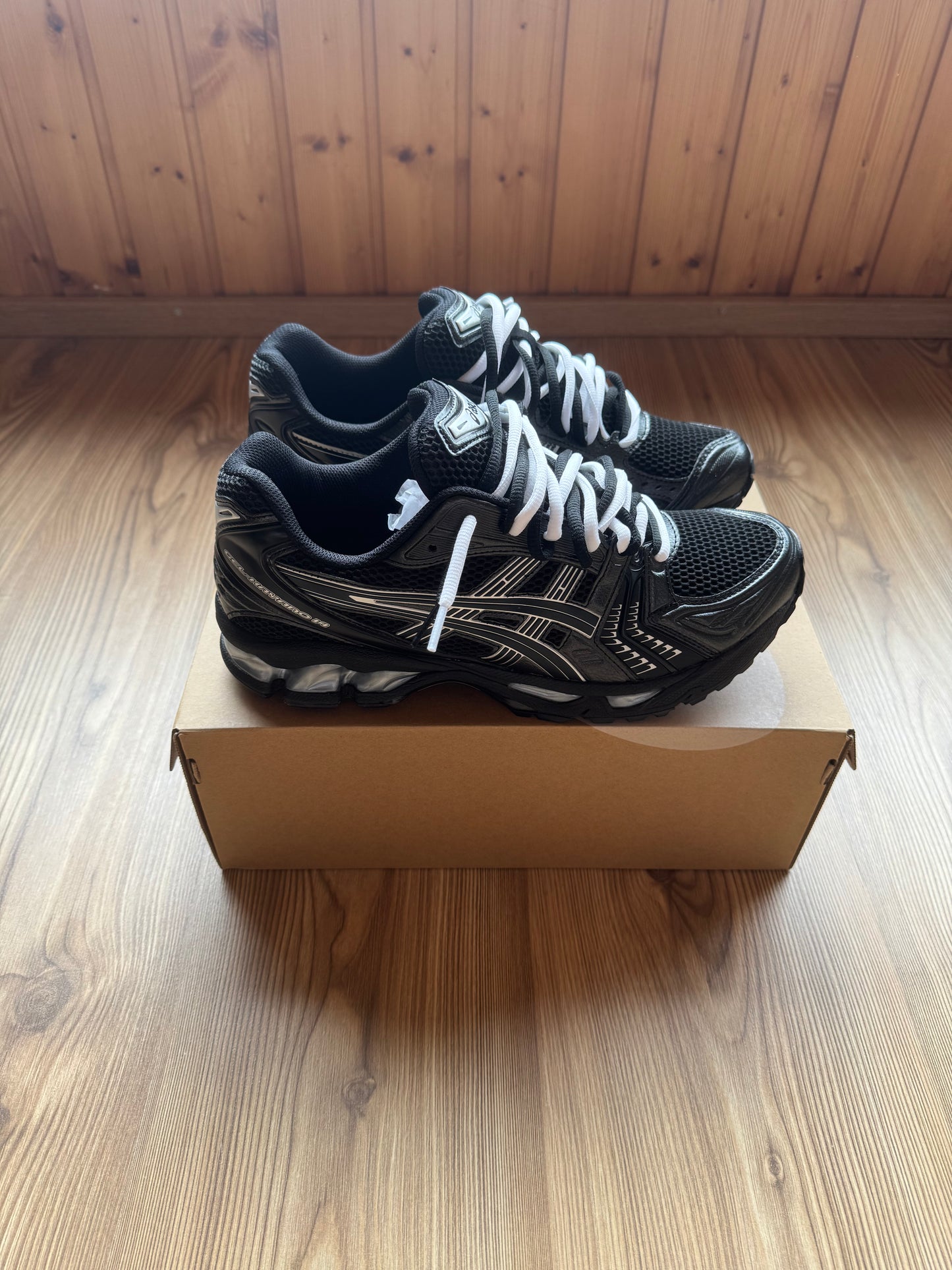 ASICS GEL KAYANO 14 BLACK